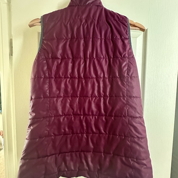 Rustic Ridge puffer Vest - Picture 7 of 7
